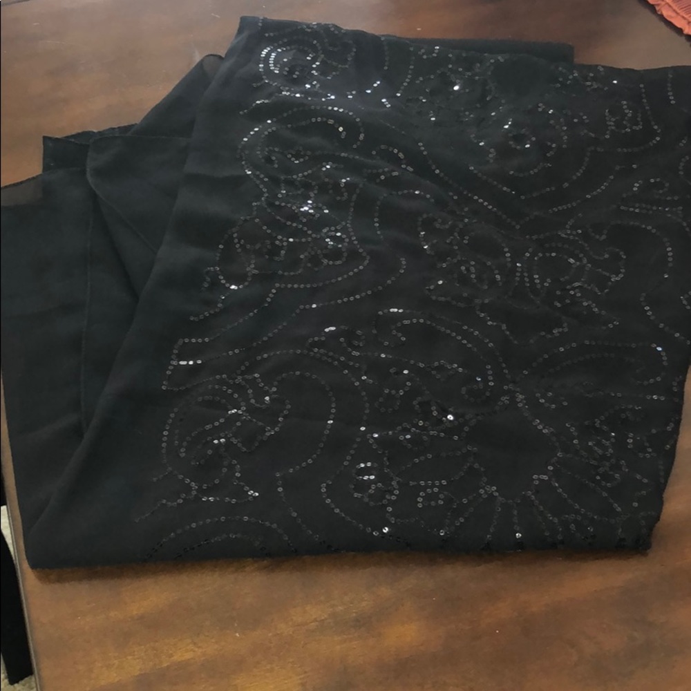 Black shawl